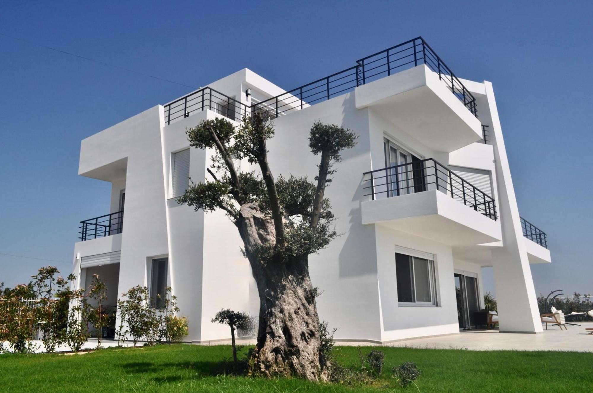 Villa Esmi Durres Kryemedhej Exterior photo