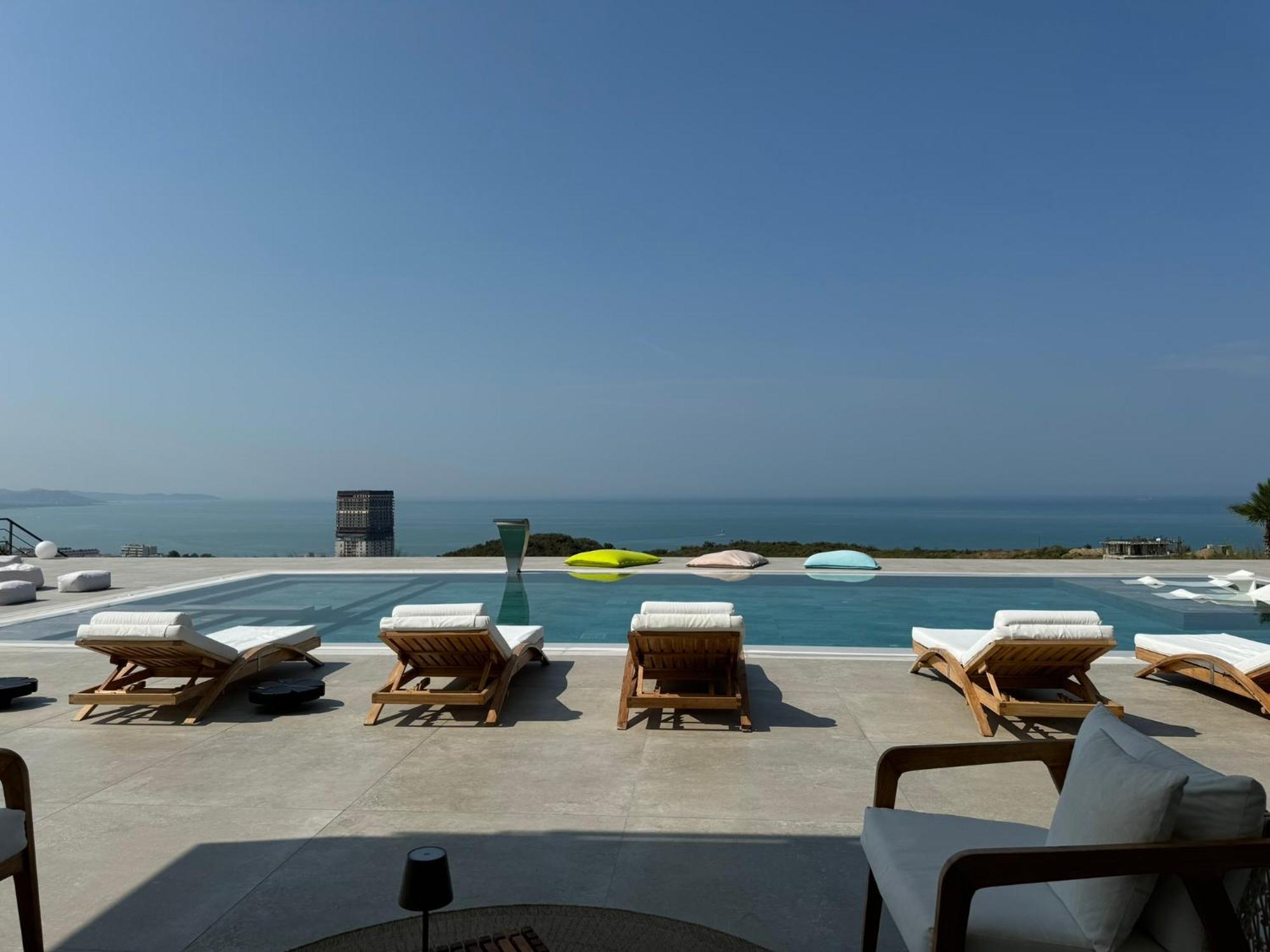 Villa Esmi Durres Kryemedhej Exterior photo